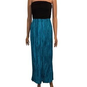 Elegant Black and Teal Strapless dress